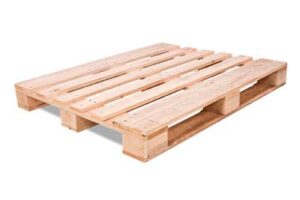 Pallets de madeira em Dracena